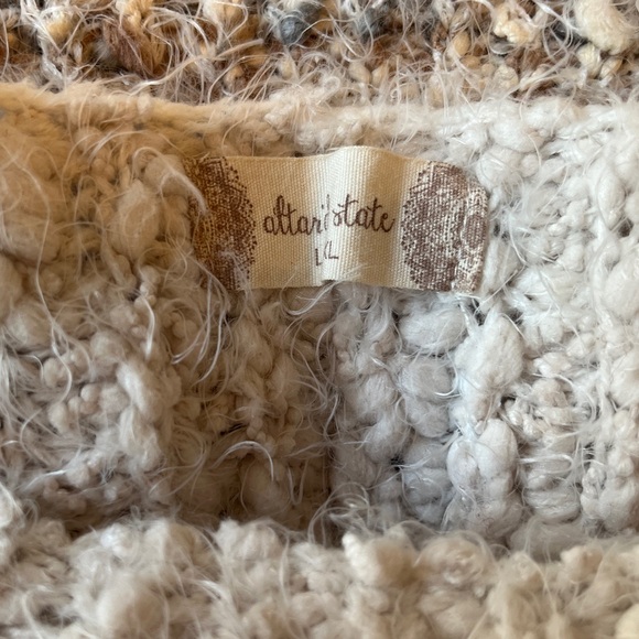 Altar’d State Long Sleeve Wispy Knit Sweater White Pink Gray Size L/XL EUC - Picture 7 of 7